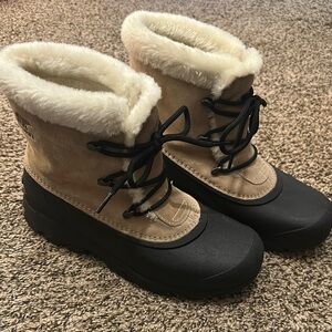 Sorel Tan and Black Winter Boots with Plush Lining